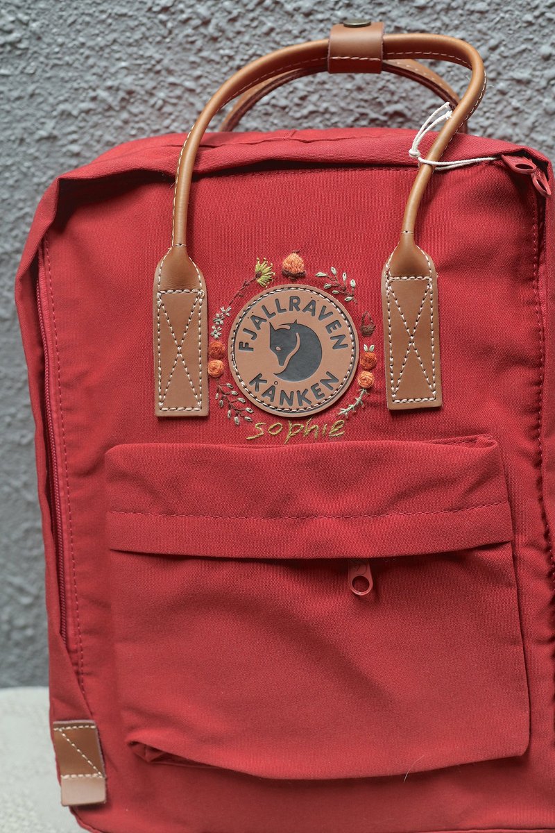 森林主題 紅色kanken包-手工刺繡設計客製 - 後背包/背包/書包 - 防水材質 紅色