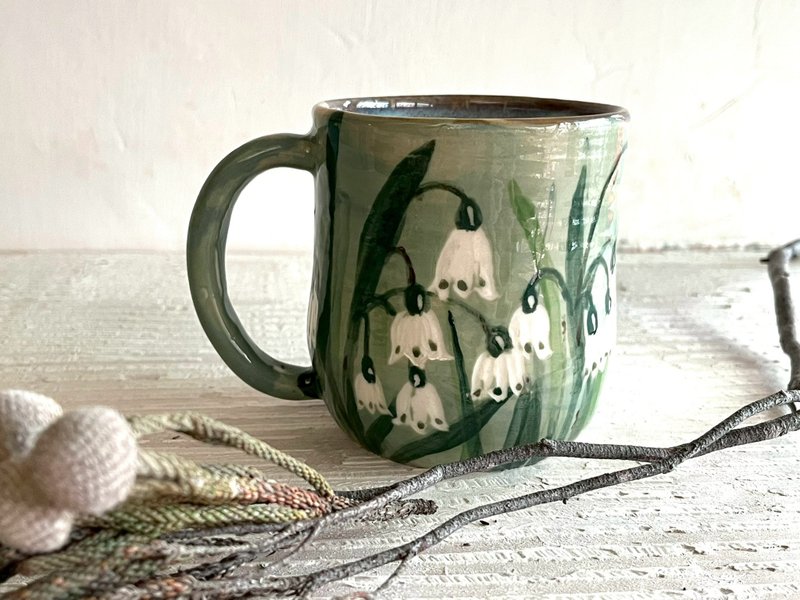 雪片蓮刻畫手工咖啡杯_陶器馬克杯 - 咖啡杯/馬克杯 - 瓷 綠色
