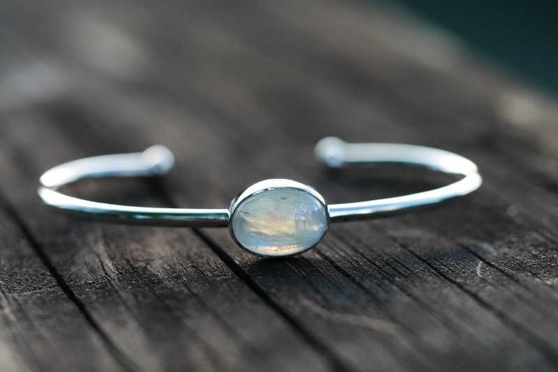 Static quenching is minimalist. two. Moonstone Bracelet∣Gift Mother's Day Graduation - สร้อยข้อมือ - เครื่องเพชรพลอย สีใส