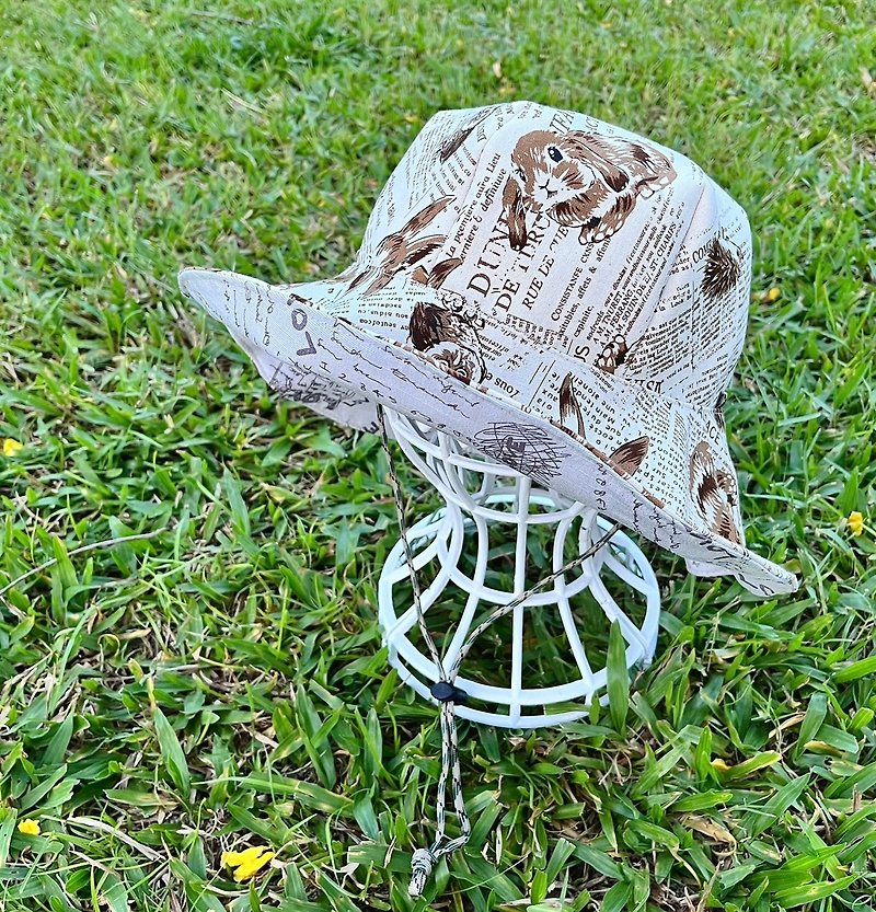 Lefu handmade double-sided bucket hat-retro elegant rabbit - หมวก - ผ้าฝ้าย/ผ้าลินิน สีกากี