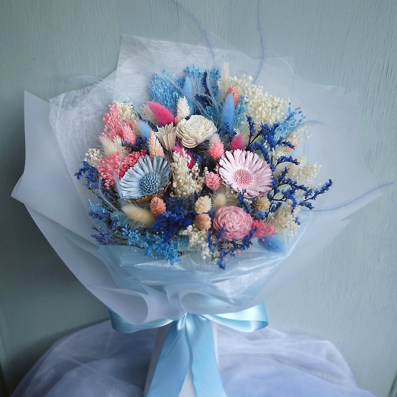 Late Summer Forest-Pink Blue and White Gypsophila Dry Bouquet (Standing) Mother's Day/Valentine's Day - ช่อดอกไม้แห้ง - พืช/ดอกไม้ สีน้ำเงิน