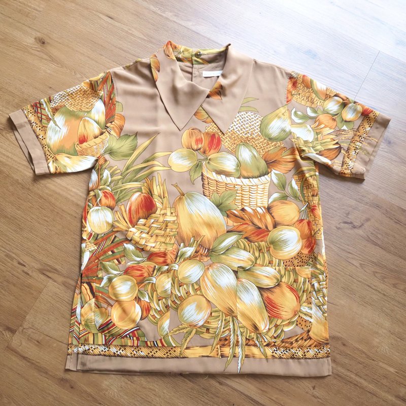 VINTAGE oversize blouse. Tropical fruit in the basket, rare item - Women's Shirts - Polyester Orange