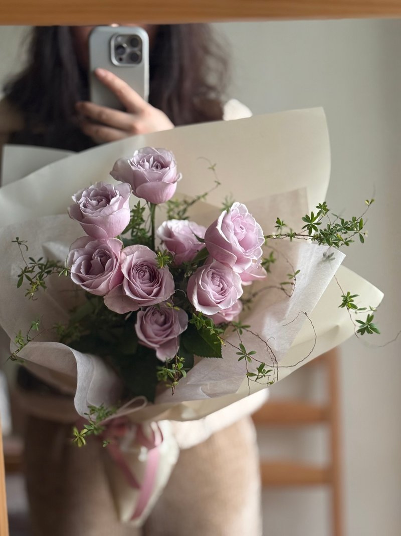 パープルローズの告白用ブーケ、花束、誕生日用ブーケ - フラワー/ガーデン - 寄せ植え・花 パープル