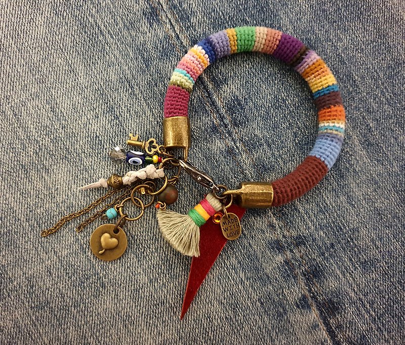 Evil Eye Amulet Bracelet Multicolored Charm Bangle - สร้อยข้อมือ - ผ้าฝ้าย/ผ้าลินิน หลากหลายสี