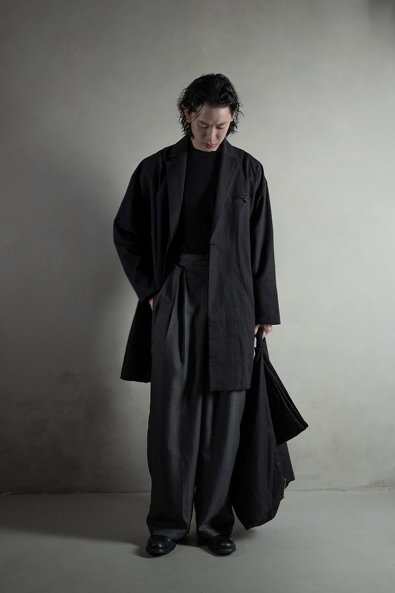 Karma / Belted coat in black 綁帶西裝長外套 - 西裝外套 - 棉．麻 黑色