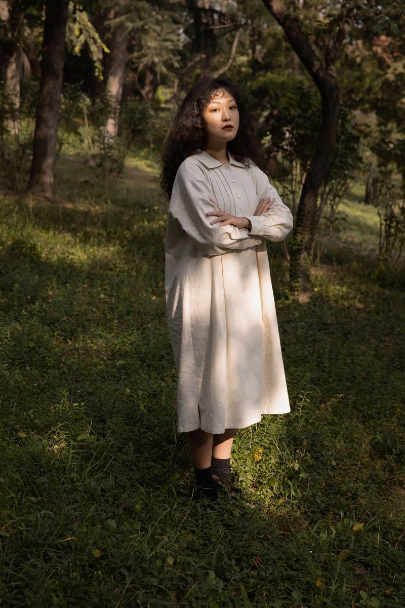 Japan imported cotton and Linen fabric milky white hand-pleated shirt dress dress - ชุดเดรส - ผ้าฝ้าย/ผ้าลินิน ขาว