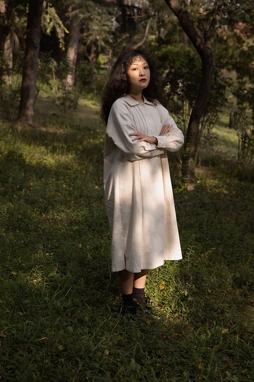 Local gal 日本進口棉麻面料 乳白色 手工壓褶 襯衫連身裙洋裝
