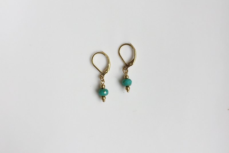 Small blue green brass natural stone modeling earrings - ต่างหู - โลหะ สีเขียว