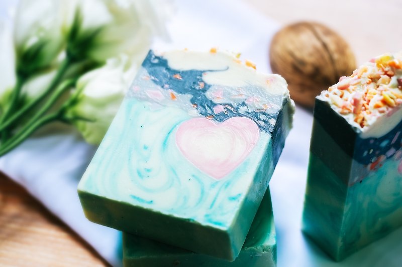 [Relying on] soap with a story | Fragrant handmade sheep milk soap - อื่นๆ - อาหารสด สีเหลือง
