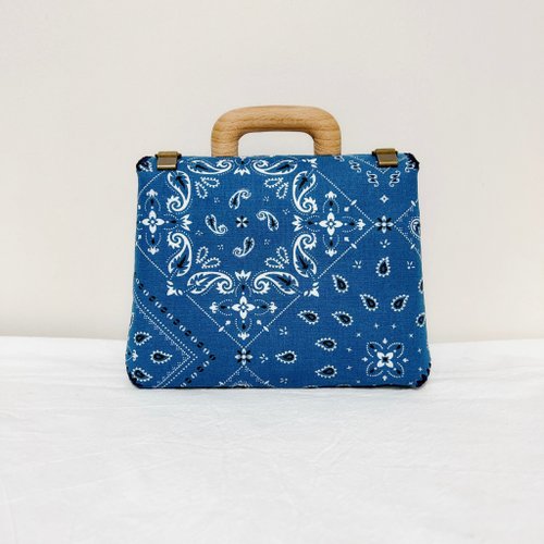 Clutch bag _ Paisley Denim blue - Shop BAKS JEJULOUNLIFE Handbags