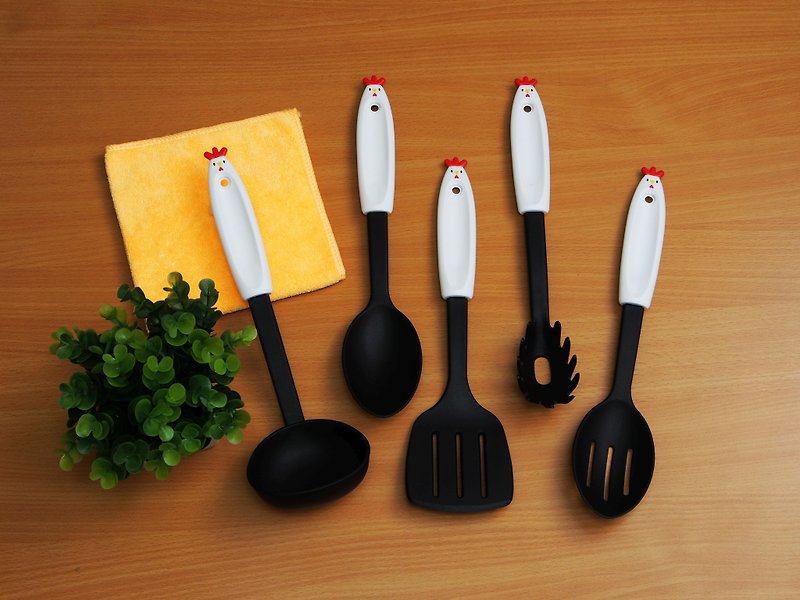 Nylon Kitchen Tool in Set of 5 - White chicken design - Cookware - Plastic White