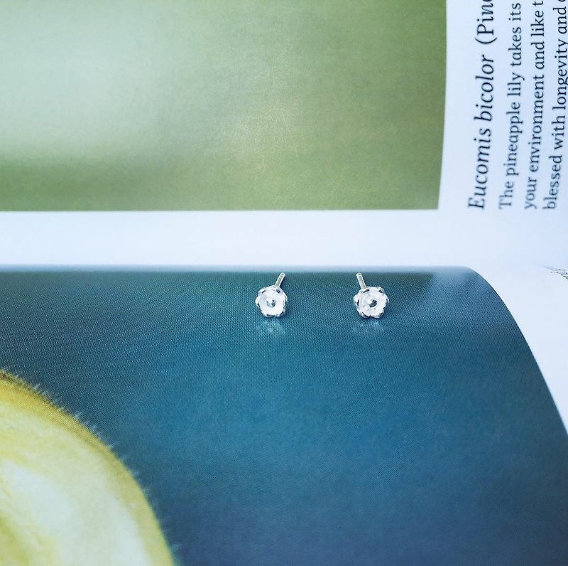 925 sterling silver / flower series-round small flower earrings - ต่างหู - เงินแท้ สีน้ำเงิน