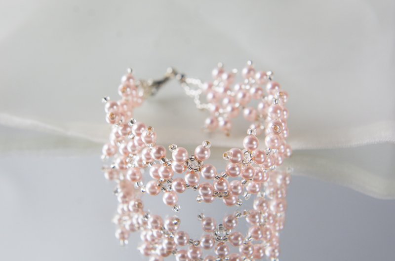 Pink Rosaline multiflora swarovski pearl bracelet, 7 inches and 2 inches chain - สร้อยข้อมือ - ไข่มุก สึชมพู