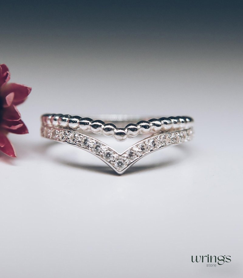 天然鑽石獨特珠飾人字形銀婚戒 - 戒指 - 純銀 白色