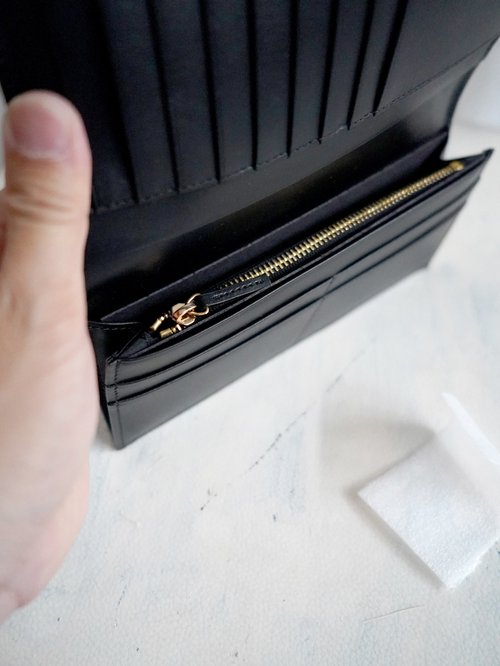 新品 VERSACE ゴールド メドゥーサ サークル ロゴ ブラック