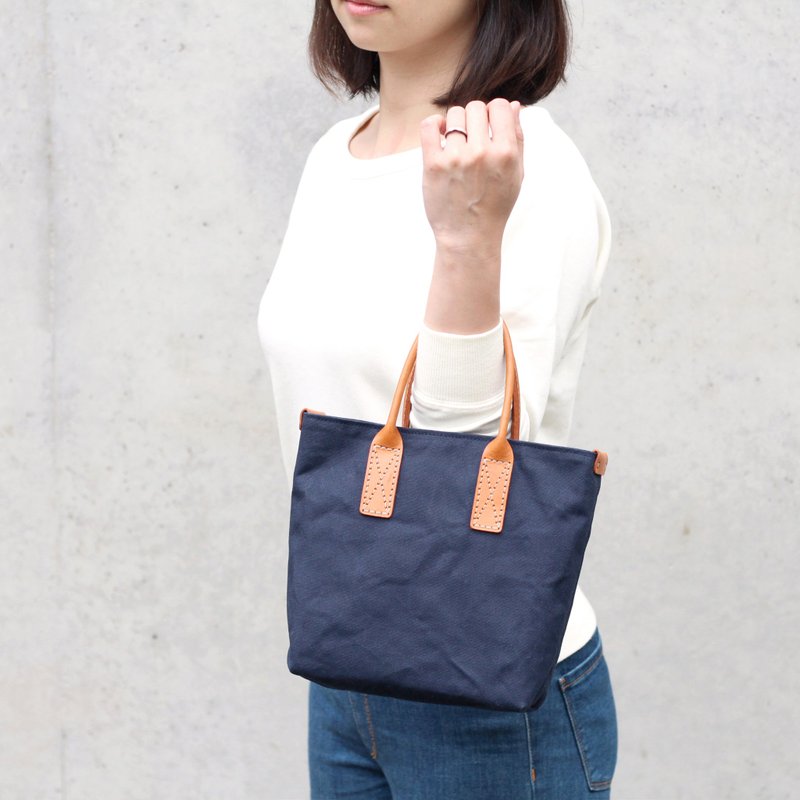 Carry-on small bag tote/handbag/Japanese canvas-Prussian blue - Clutch Bags - Cotton & Hemp Blue