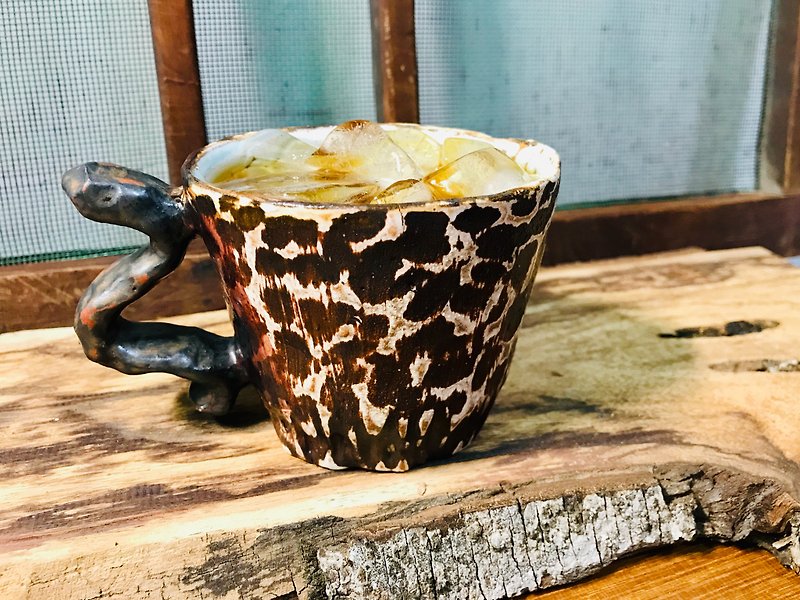 オリジナル-Z字型ハンドルコーヒーカップ - グラス・コップ - 陶器 ブラウン