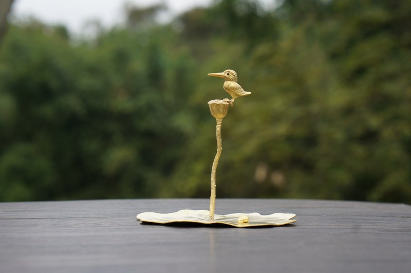 手工黃銅翠鳥倚蓮蓬香座微景觀擺件 - 擺飾/家飾品 - 銅/黃銅 金色