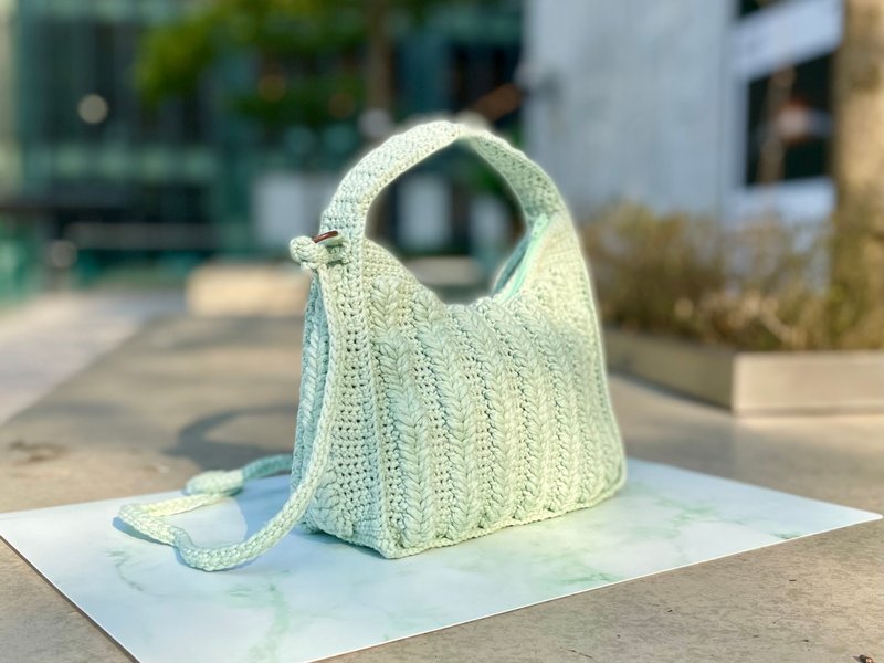 Cotton rope woven mini shoulder crossbody bag shell bag - กระเป๋าแมสเซนเจอร์ - ผ้าฝ้าย/ผ้าลินิน สีเขียว