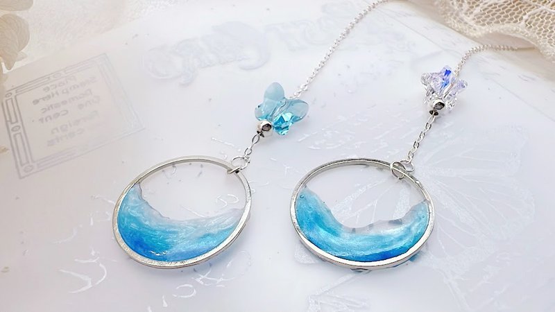 MeetYou スワロフスキークリスタル 日本製レジン 海 上品 イヤリング イヤリング変更可 2way - ピアス・イヤリング - その他の素材 ブルー