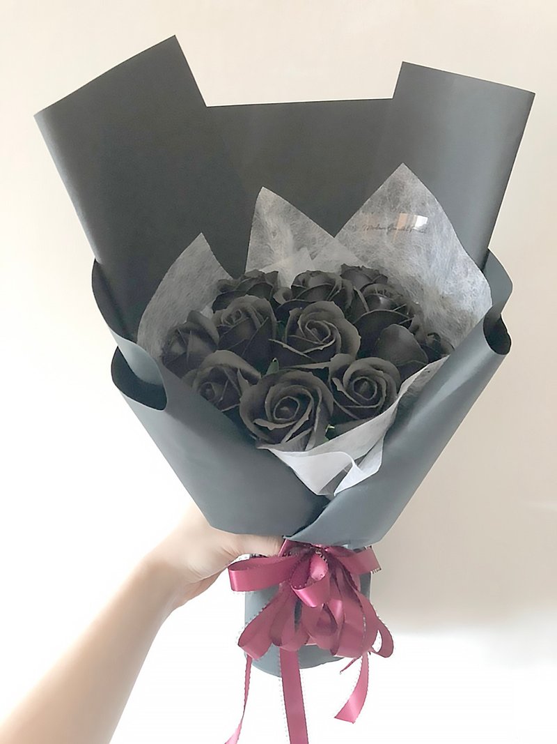韓國情侶正夯  黑色玫瑰香氛花 - 乾燥花/永生花 - 其他材質 