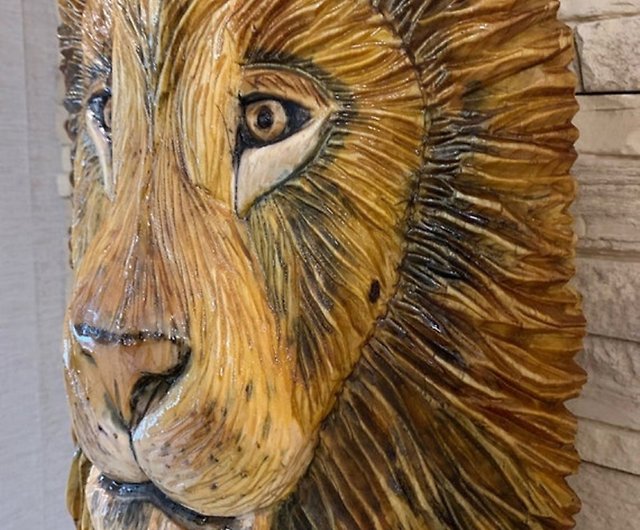 彫刻された木製のライオンライオンの彫刻ライオンの壁の装飾ライオンの 