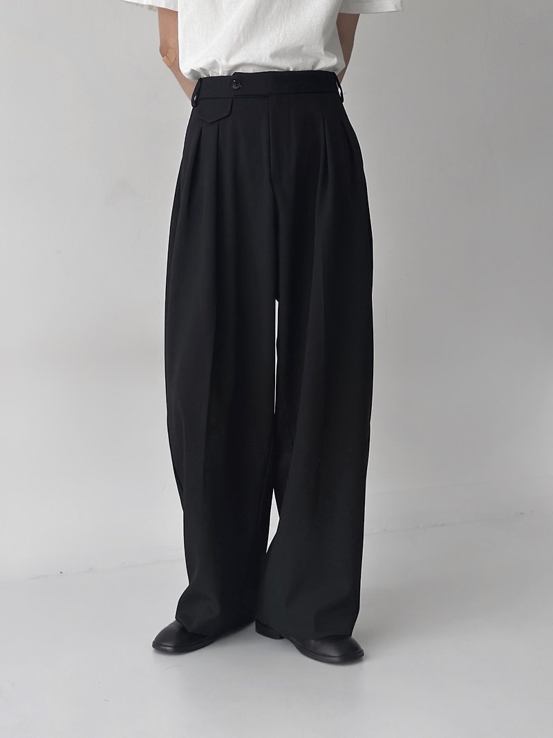 フレンチスタイルの極めてシンプルなドレープワイドパンツ - パンツ メンズ - その他の素材 ブラック