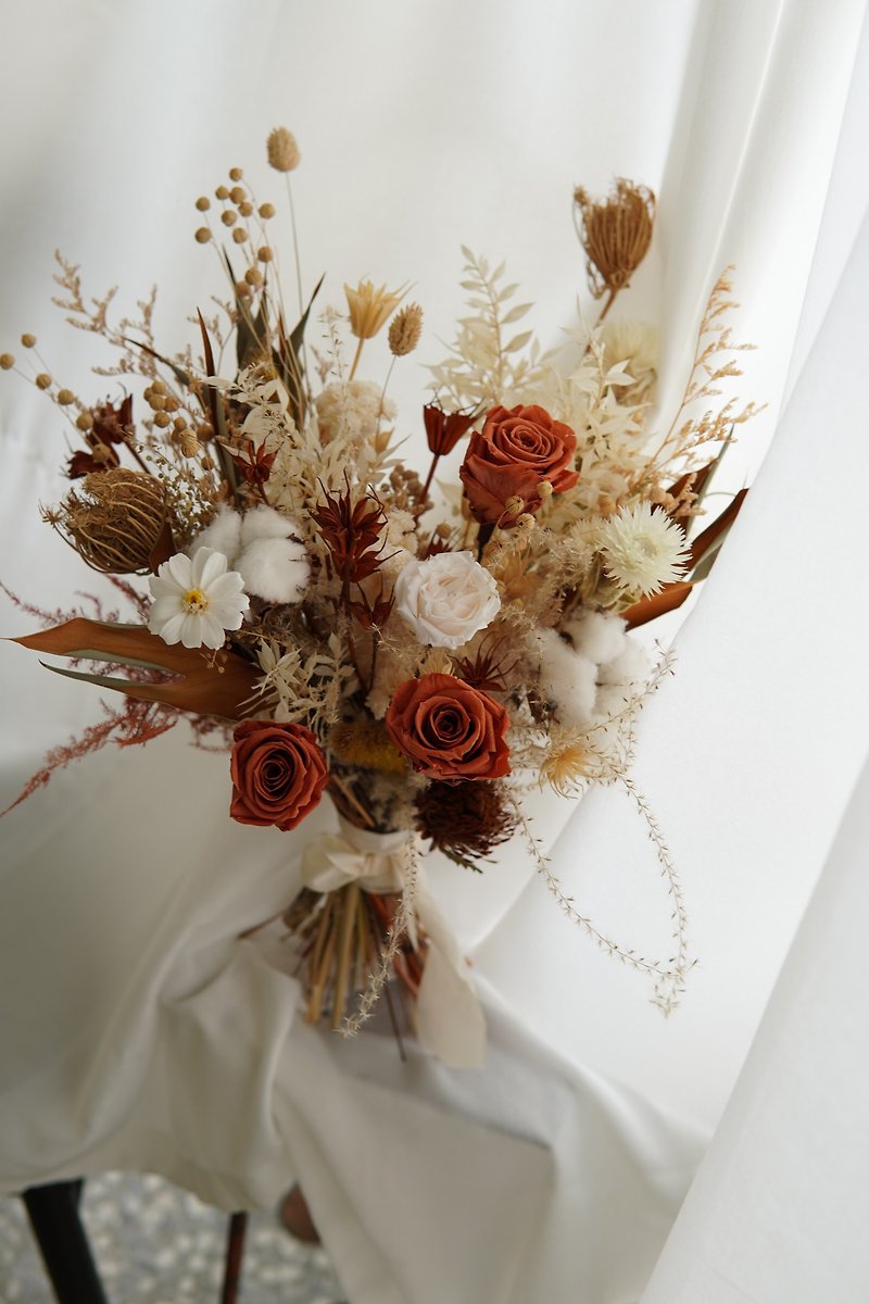 Vintage autumn bridal bouquet - Dried Flowers & Bouquets - Plants & Flowers Brown