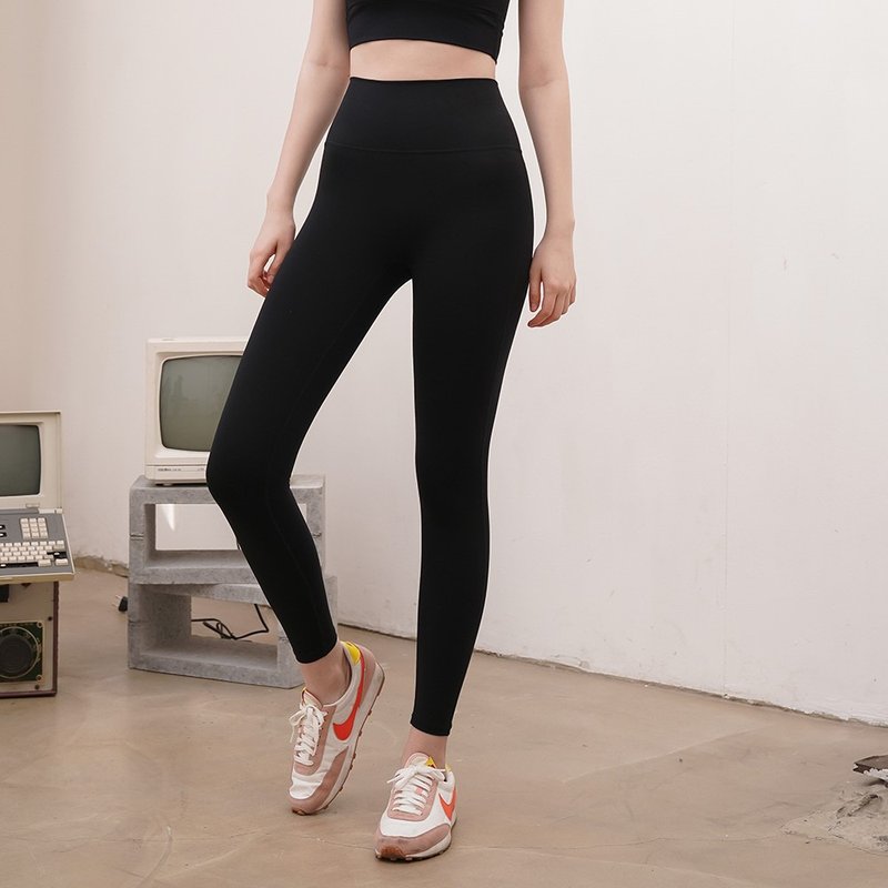 Zero Lightweight Comfort 9 Minute レギンス - Midnight ブラック - スポーツボトムス - ポリエステル ブラック