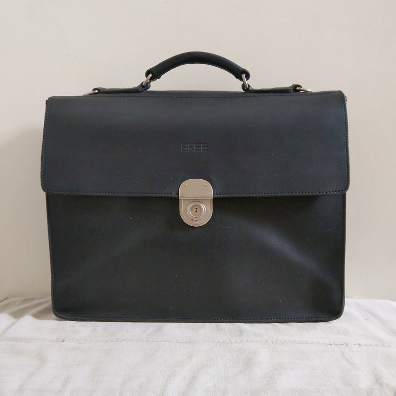 Leather bag_B054_BREE - กระเป๋าเอกสาร - หนังแท้ สีดำ