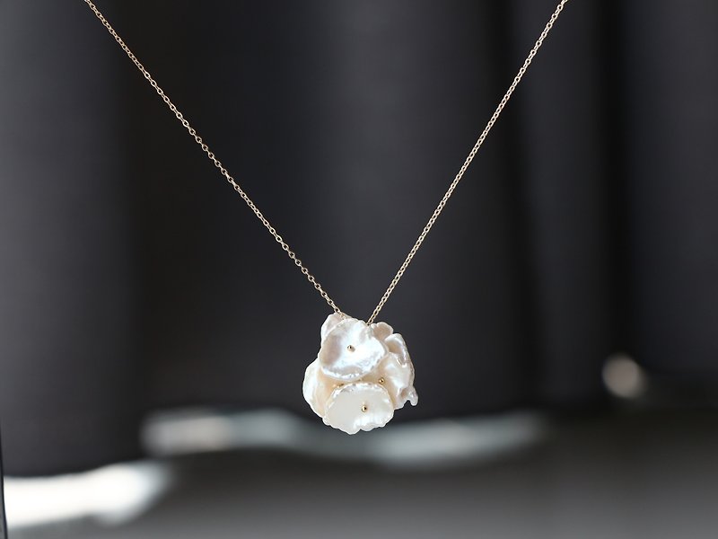 14kgf- blossom pearl necklace - 項鍊 - 寶石 白色