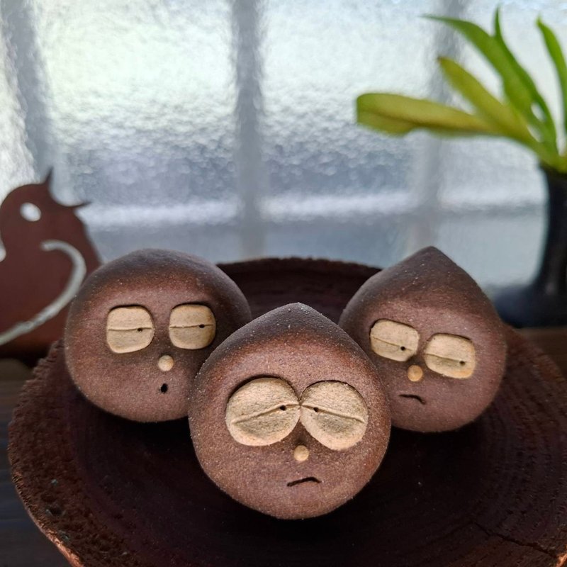 陶偶一家人系列- 18 號 療癒系手作陶偶 文創 擺飾 - 公仔/玩偶 - 陶 