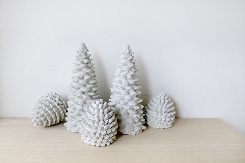 [Endorphin] Cement forest pine and pine cones diffused / paperweight / decoration / gift - Items for Display - Cement Gray