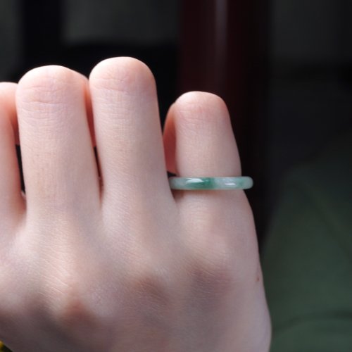 瓔珞珠寶盒 E.L.Jewelry Box 冰飄綠花翡翠戒指戒圈 | 國際8圍 | 天然緬甸玉翡翠A貨 | 送禮