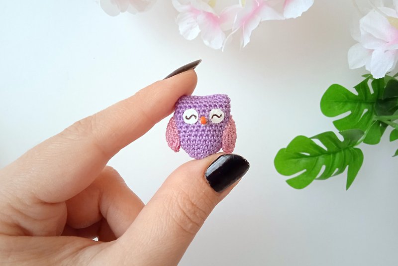Micro owl figurine. Crochet tiny dollhouse toy for doll nursery. Fairy kei small - ของเล่นเด็ก - ผ้าฝ้าย/ผ้าลินิน สีม่วง