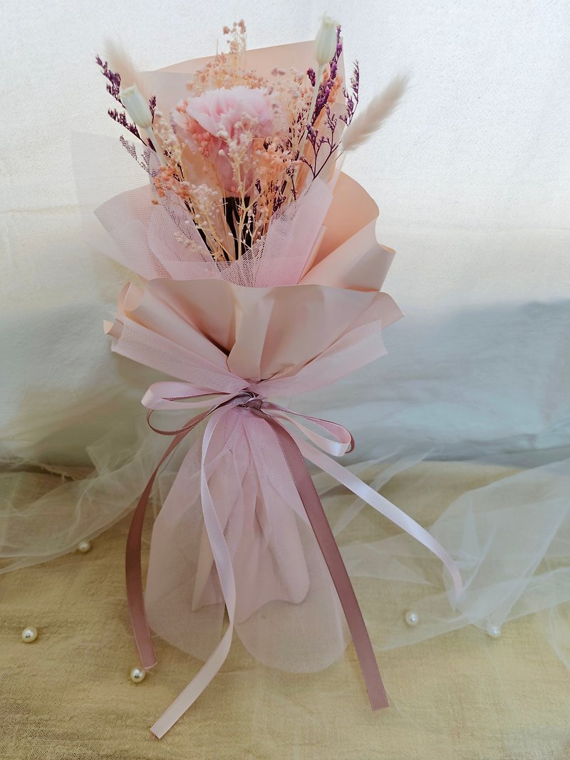 Mother's Day Pink Carnation Preserved Flower Bouquet - ช่อดอกไม้แห้ง - พืช/ดอกไม้ 