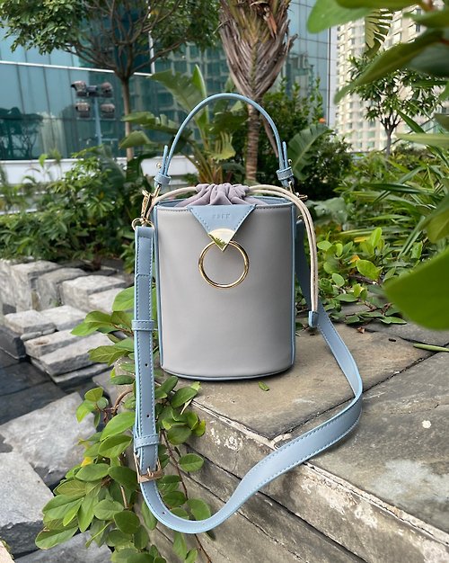 RBRK Designer handbag & Accessories 人氣王小清新Rachel Mini 迷你水筒袋長/手挽帶兩用素皮革 冰藍