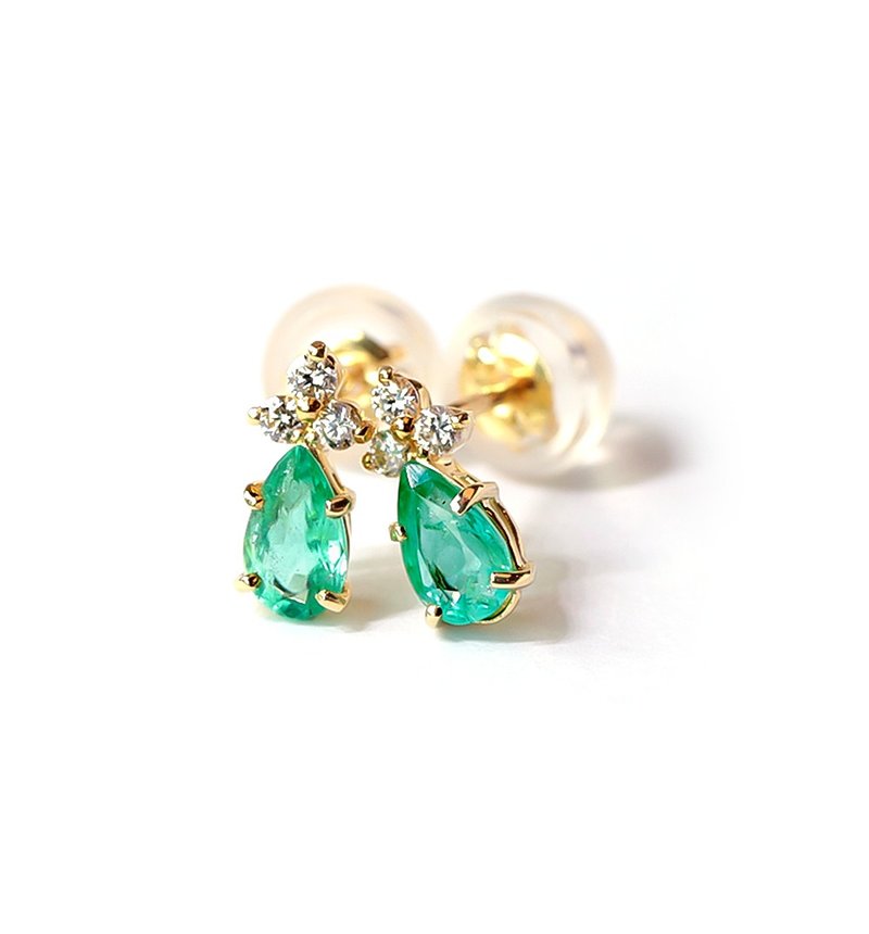 K18エメラルド&ダイヤモンドのポストピアス ~Ello Lilas~ 5月誕生石 - 耳環/耳夾/耳骨夾 - 寶石 綠色