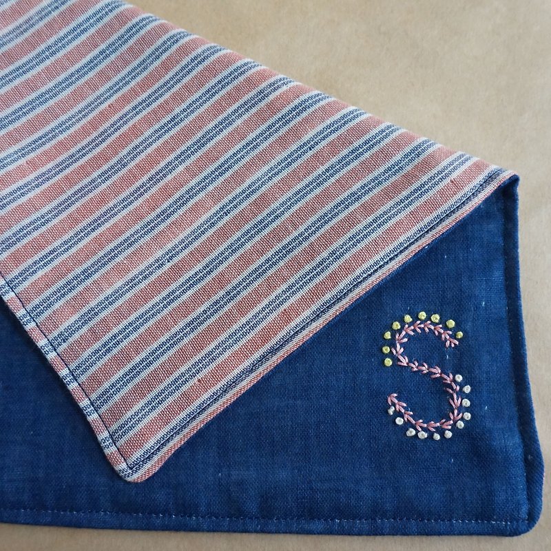 Hand embroidered quadruple gauze handkerchief  "initial/S"[order-receiving production] - อื่นๆ - งานปัก สีน้ำเงิน