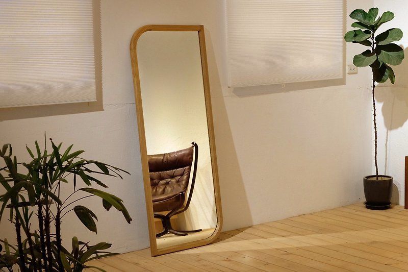Diagonal arc / solid wood full body mirror / standing mirror / acceptable size customization - Other Furniture - Wood Khaki
