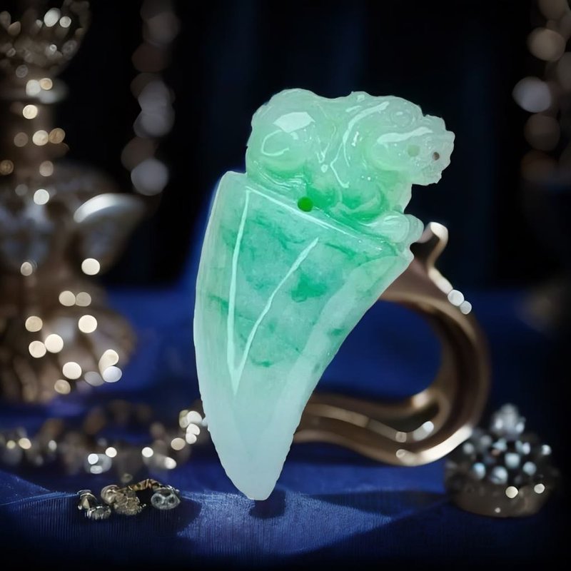 [Lucky Beast] Floating Yang Green Jadeite Carved Pixiu and Dragon Tooth Necklace | Natural Burmese Jadeite A-grade - สร้อยคอ - หยก สีเขียว