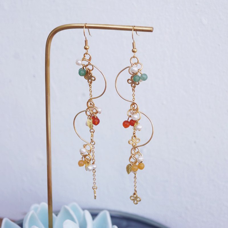 Cheung [gas] induced fresh water pearls natural stone hand molding Bronze wire earhook - Earrings & Clip-ons - Crystal Green