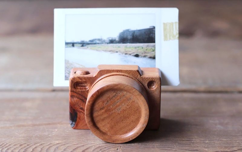 Handmade wooden miniature camera / photo business card holder - Photo Albums & Books - Wood Brown