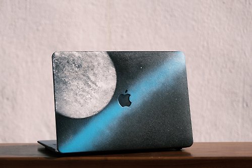 Fingers Work 極光下的月球 防摔皮革電腦殻 MacBook Case