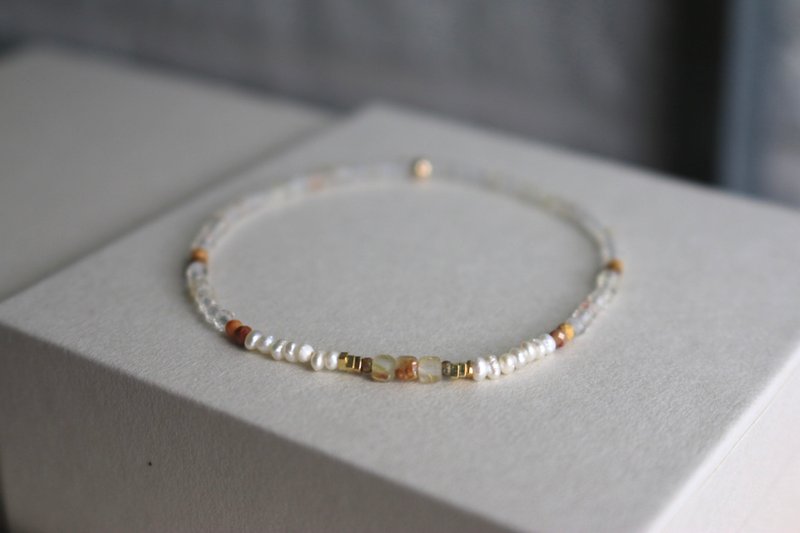 Bracelet November Birthstone Brings Wealth Citrine Blonde Quartz Natural Stone - Border - - Bracelets - Gemstone Yellow