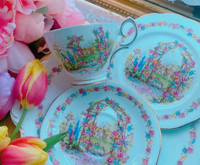 1930 年にイギリスで作られた、この手描きの素朴なアンティーク