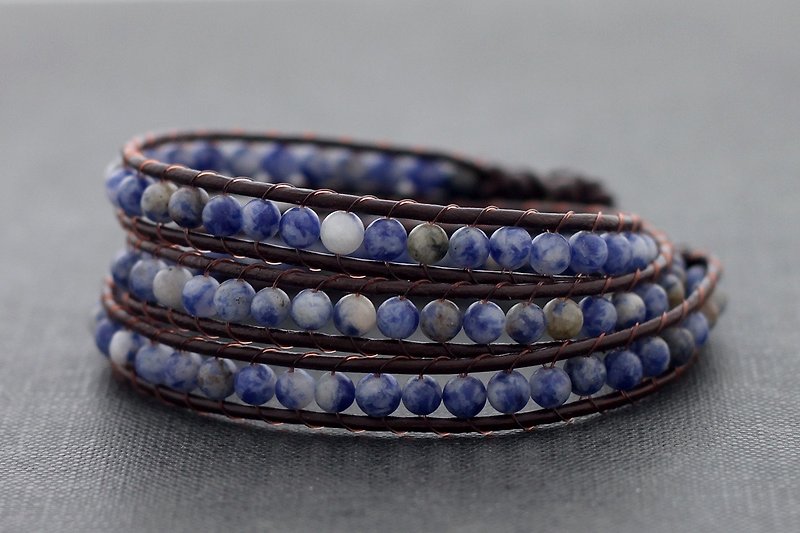 Leather Wrap Bracelets Sodalite Beaded Woven Stone - สร้อยข้อมือ - หนังแท้ สีน้ำเงิน