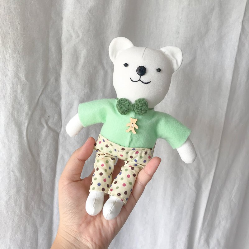 Handmade doll : Little bear doll - Clumsy - 公仔/玩偶 - 棉．麻 綠色