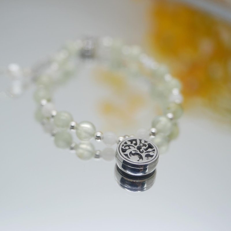 Tree of Life Aromatherapy Pendant Energy Gemstone Bracelet Calms and Confidence Improves Confidence - Bracelets - Crystal Green