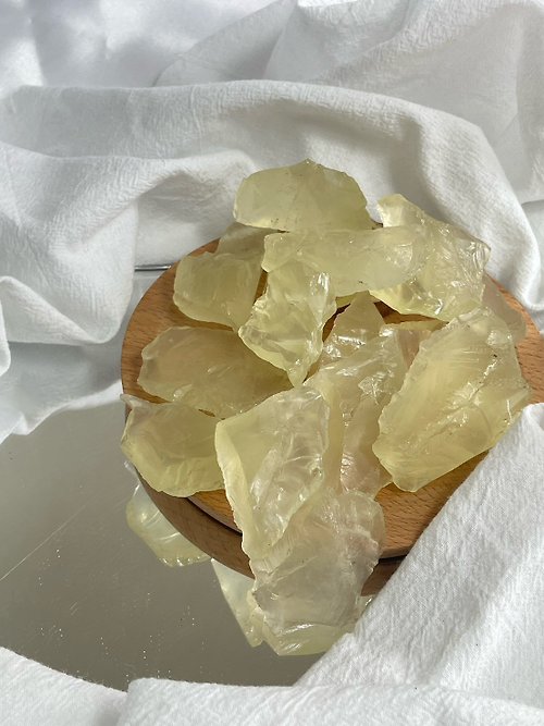月浩尋寶工作室 黃水晶 高冰透檸檬黃 100g 原礦碎石 檸檬黃水晶 冰透